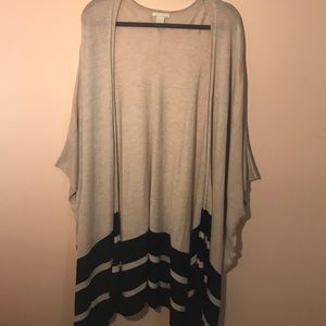 Men’s/Women’s Tan & black flowing cardigan